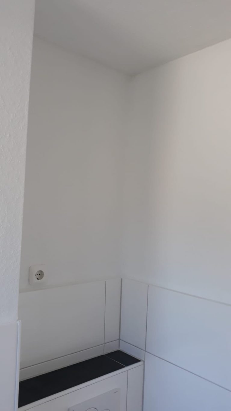 eeb0af5b-a63e-4e74-b077-098537da16dc